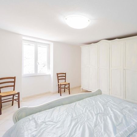 Casa Vacanza Il Portico 모네글리아 객실 사진