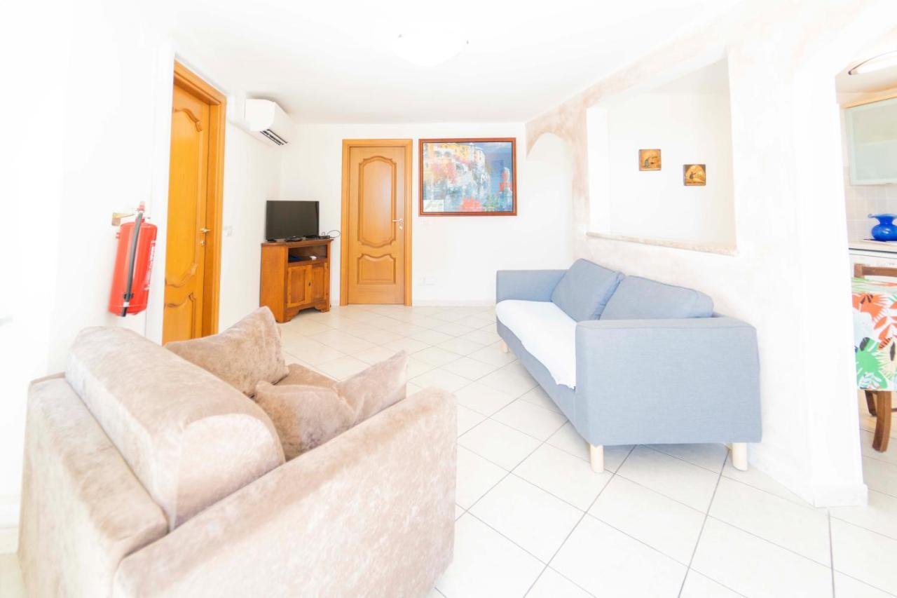 Casa Vacanza Il Portico 모네글리아 외부 사진