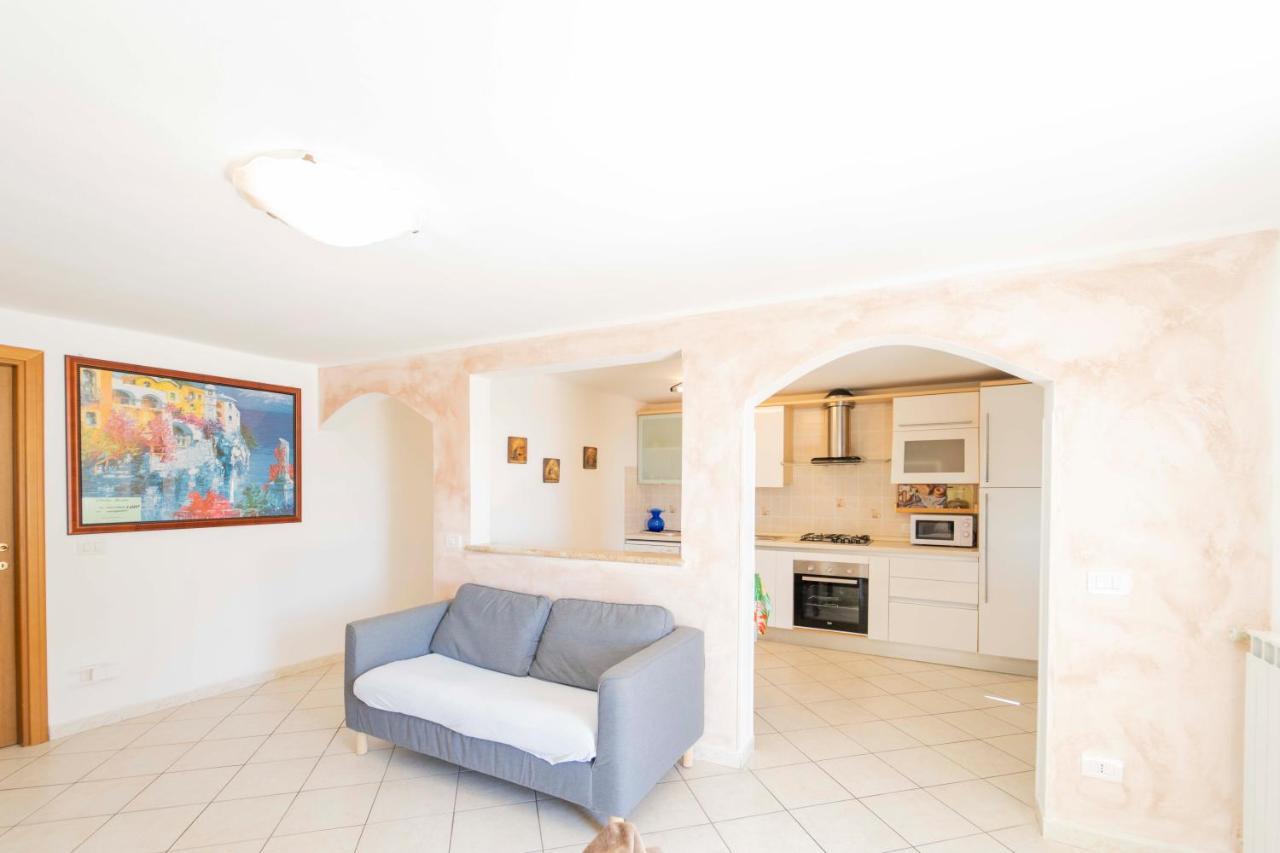 Casa Vacanza Il Portico 모네글리아 외부 사진