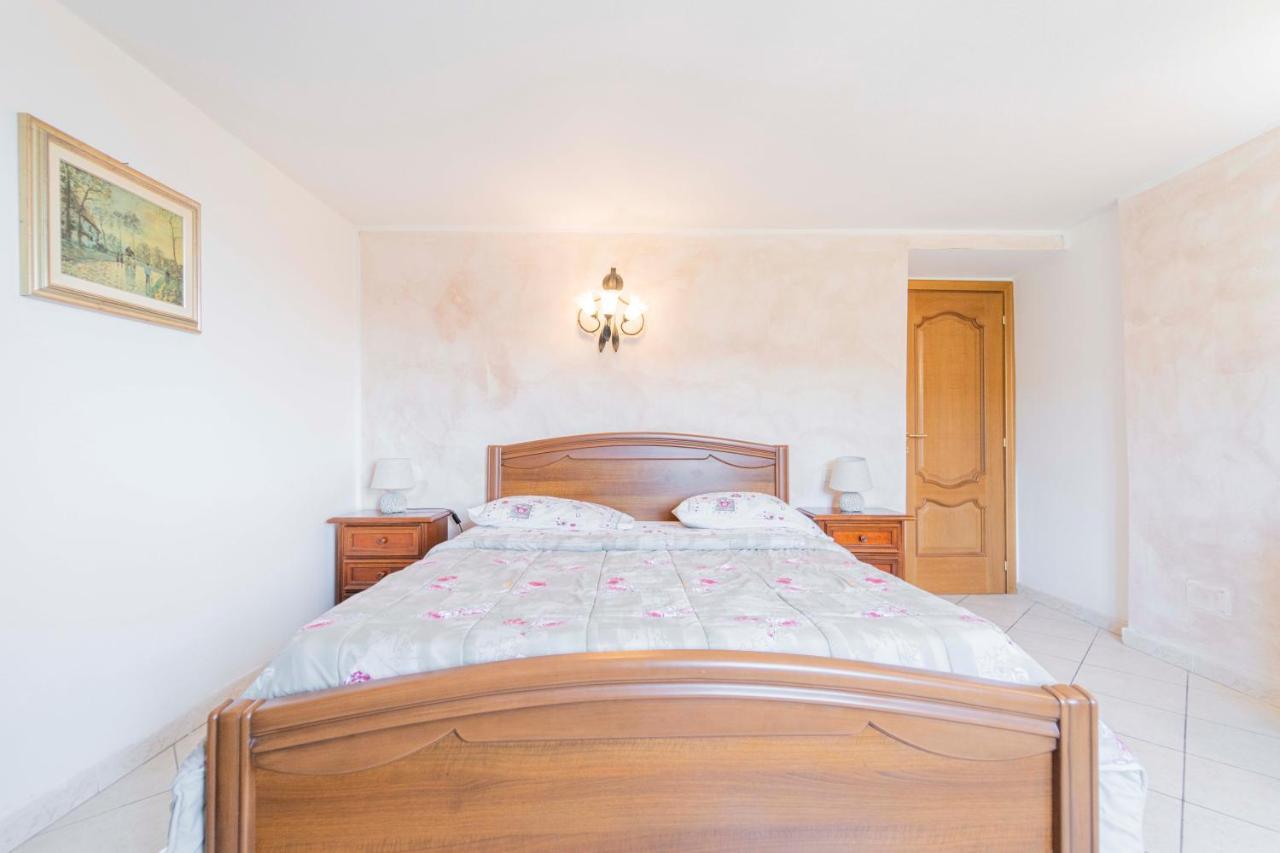 Casa Vacanza Il Portico 모네글리아 외부 사진