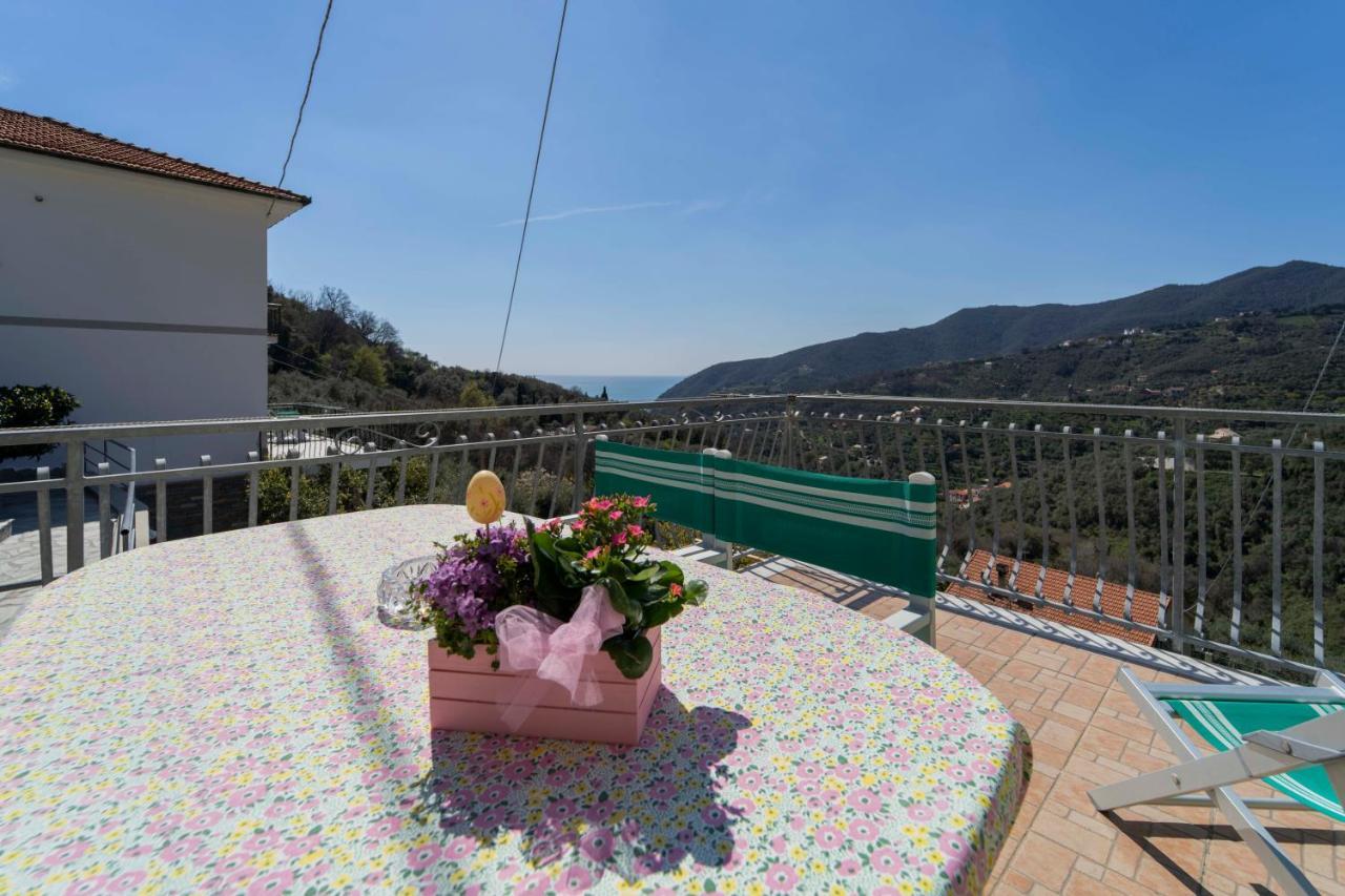 Casa Vacanza Il Portico 모네글리아 외부 사진
